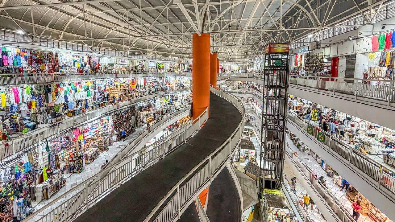 Acordo regulamenta trabalho no comércio em feriados