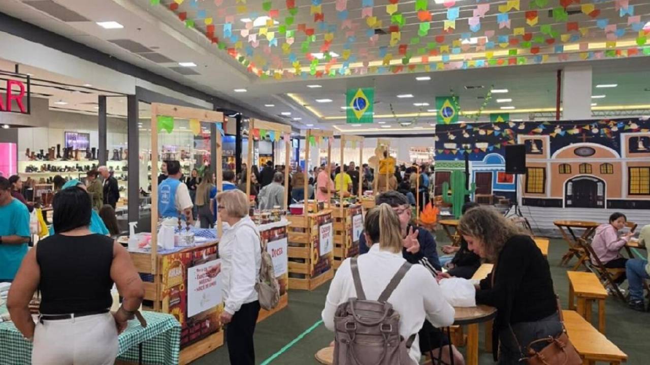 Após sucesso de público, shopping de SJC amplia horário do ‘Arraiá Solidário’