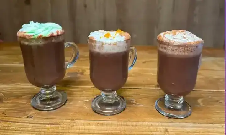 Aprenda 3 variações de chocolate quente para fazer no inverno