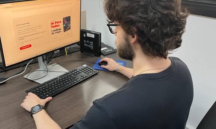 Busca por cursos de inteligência artificial cresce; Governo de SP oferece ‘IA para Todos’