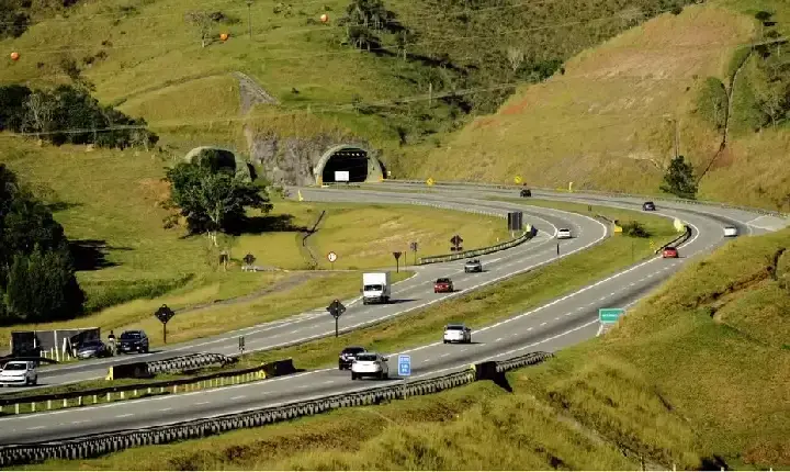 Com 3,29 milhões de veículos, Corredor Ayrton Senna/Carvalho Pinto lidera fluxo no feriado no estado de SP