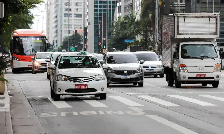Como consultar multas, documentos e serviços do veículo sem sair de casa em São Paulo