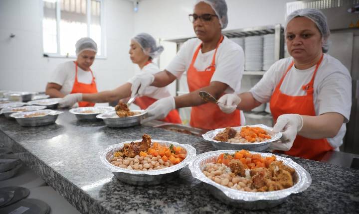 Confira o funcionamento das unidades do Programa Bom Prato durante o final de semana
