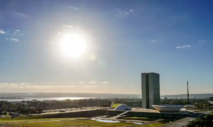 Congresso vota nesta semana fim da escala 6x1 e 