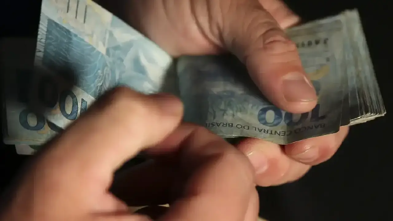 Desenrola Brasil: saiba como usar FGTS para pagar dívidas em atraso