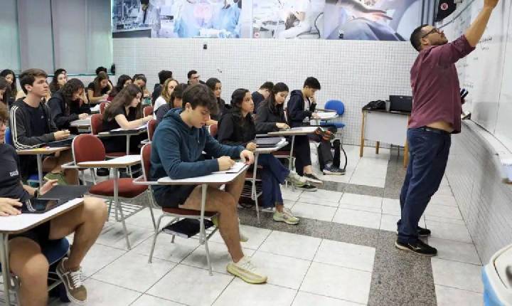 Desenrola Fies: estudante pode renegociar dívida a partir desta quarta-feira (13)