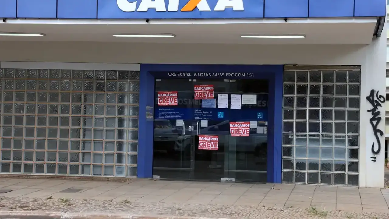 Empregados da Caixa rejeitam proposta da empresa e greve continua