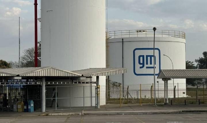 GM São José dos Campos retoma segundo turno e gera quase 400 empregos