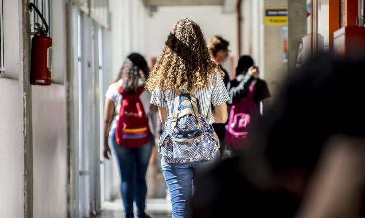Governo de SP cria campanha para proteger futuro de crianças e adolescentes