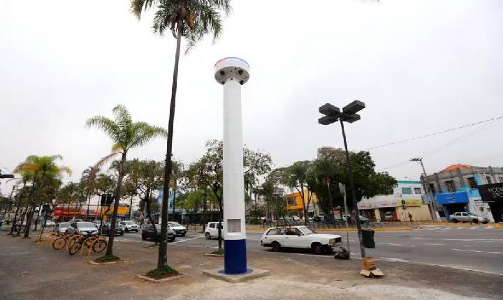 Jacareí ganha supertotem de 7 metros e mais 70 câmeras para combater roubos e furtos