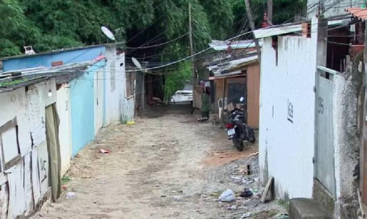 Justiça define prazo para desocupação voluntária da comunidade Menino Jesus em São José