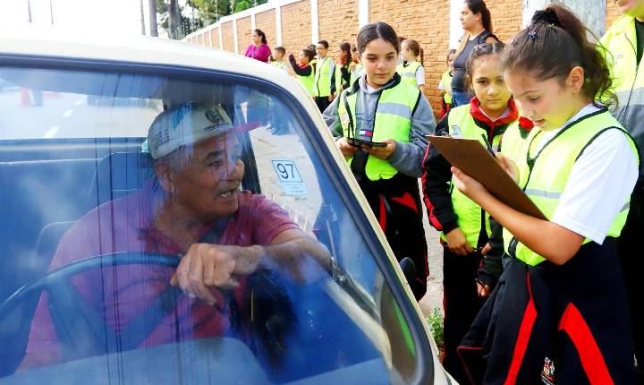 Maio Amarelo e Virada da Mobilidade seguem com ações de blitz mirim, audiências públicas e mais ações