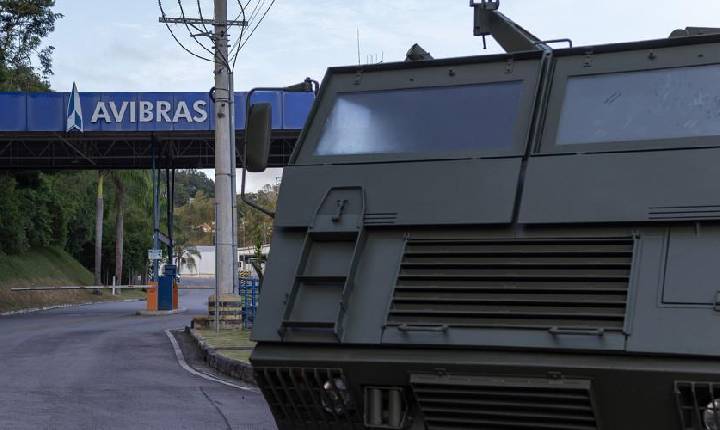Maior indústria bélica do Brasil, Avibras retoma atividades após anos de crise e paralisação em Jacareí, SP