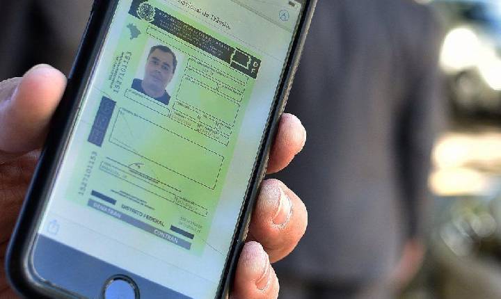 Motorista de São José pode emitir documento digital gratuitamente