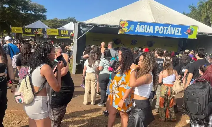 Nova lei: Eventos com mais de 1 mil pessoas serão obrigados a fornecerem água
