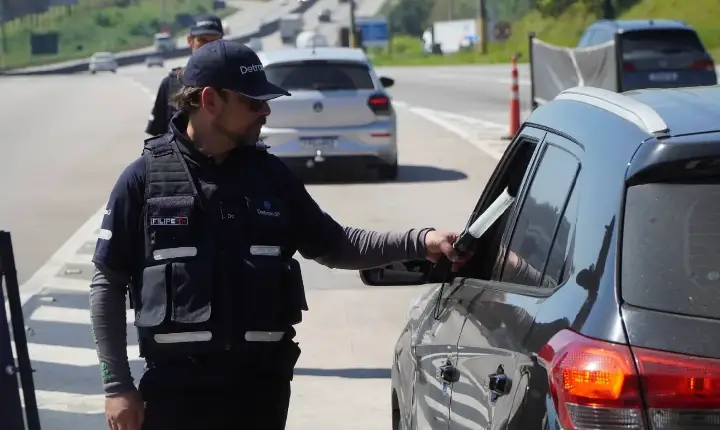 O que acontece se o motorista recusa o bafômetro?