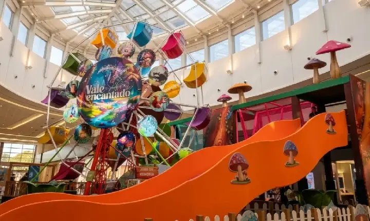 Parque temático gratuito oferece atrações para crianças durante as férias em SJCampos