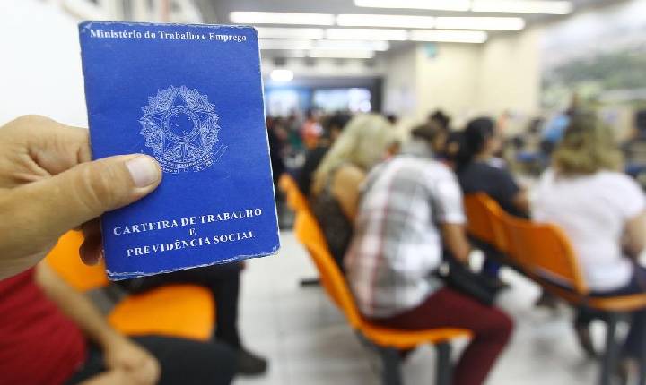 PAT de São José abre com 483 vagas de emprego na segunda (18)