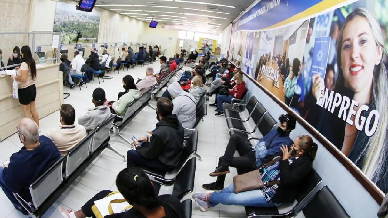 PAT de São José abre nesta segunda-feira com 661 vagas de emprego
