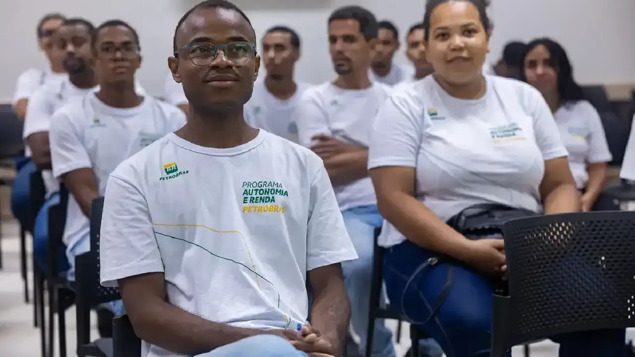 Petrobras abre 150 vagas para cursos técnicos gratuitos em São José dos Campos com bolsa de até R$ 858