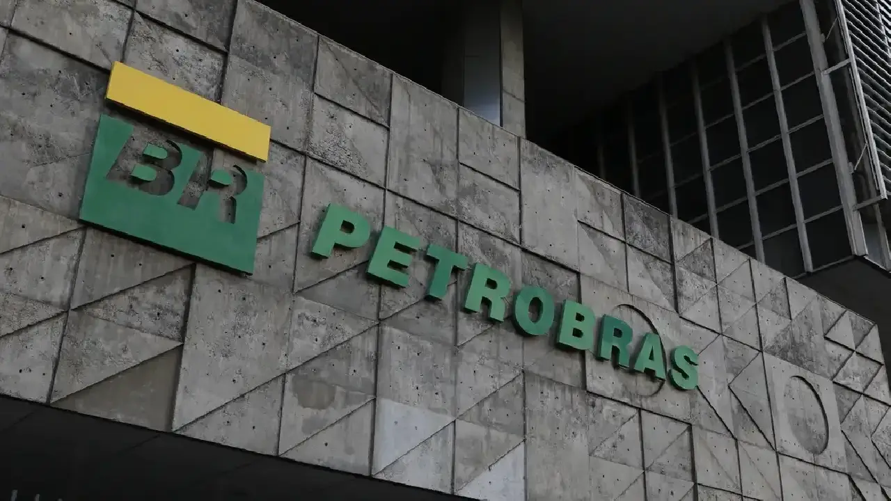 Petrobras implementa desconto no diesel a partir de segunda-feira