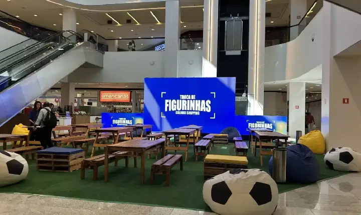 Ponto de trocas de figurinhas da Copa já está funcionando no Colinas Shopping