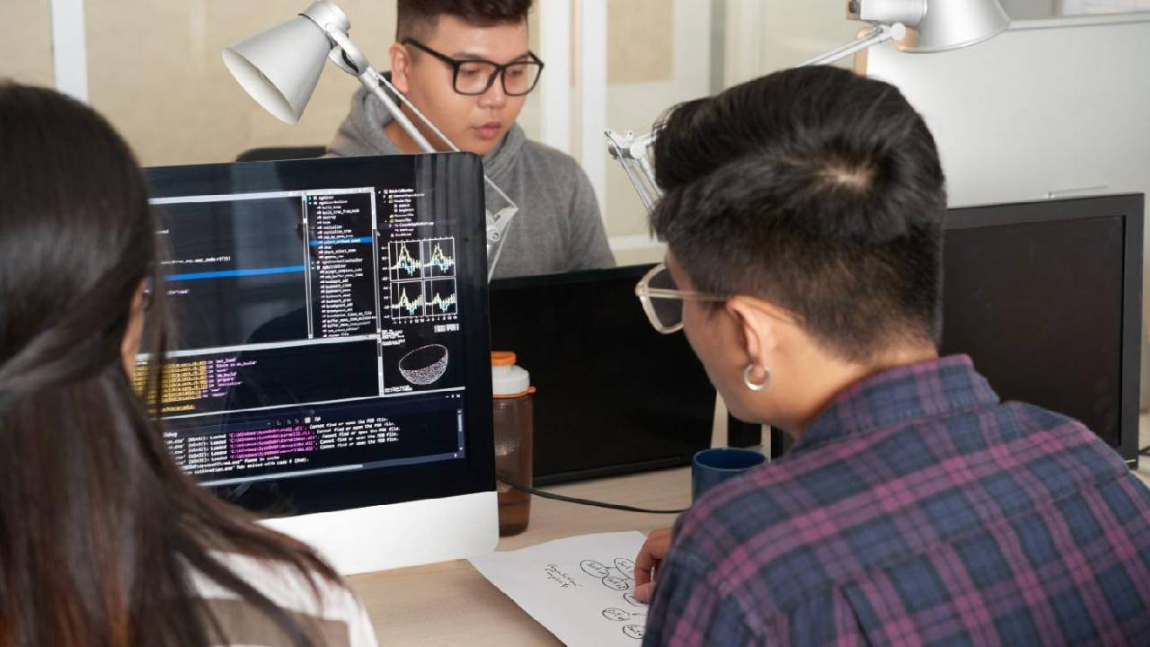 Portal Trampolim oferece vagas para cursos gratuitos na área de tecnologia