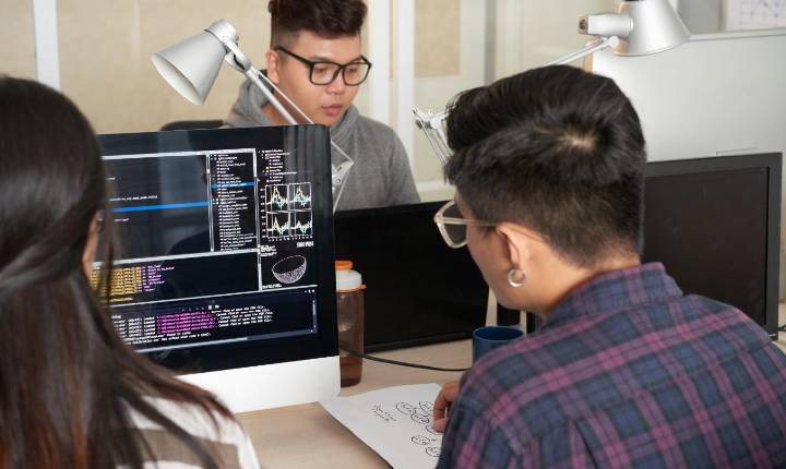 Portal Trampolim oferece vagas para cursos gratuitos na área de tecnologia
