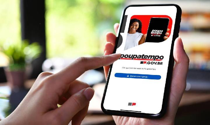 Poupatempo reúne serviços da Educação e facilita acesso de estudantes e responsáveis