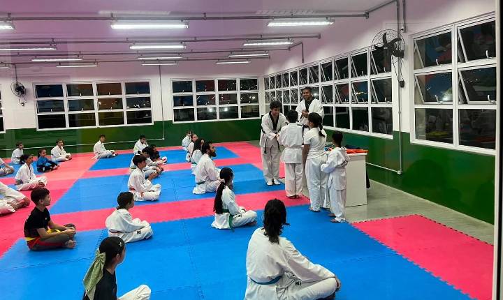Prefeitura de Jacareí oferece aulas gratuitas de Taekwondo e dança estilo livre no Parque Meia-Lua