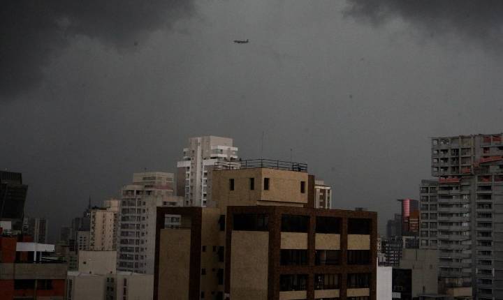 Previsão do tempo para sábado (30), em SP: sol entre muitas nuvens