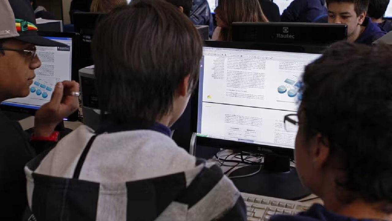 Programa BEEM alcança 1.473 estagiários no Vale do Paraíba