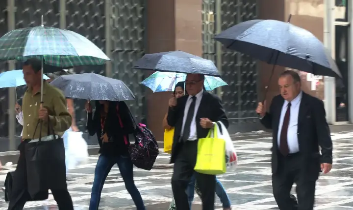 São Paulo terá domingo (20) chuvoso, com tempo instável em todas as regiões do Estado