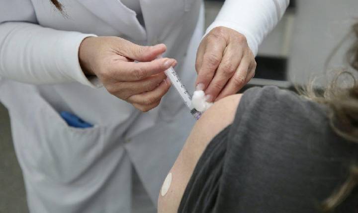 Semana Mundial de Imunização: Governo de SP reforça alerta para vacinação contra gripe, febre amarela e sarampo