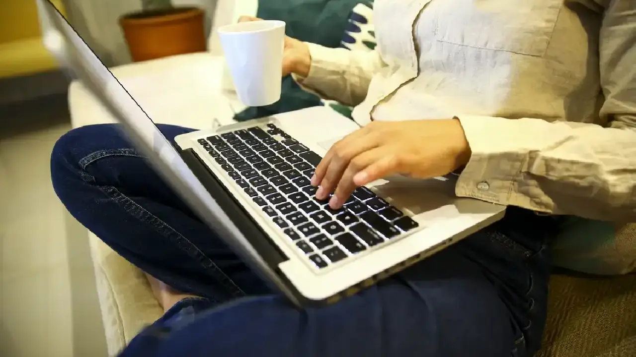Sete em cada dez brasileiros temem comprar remédios pela internet