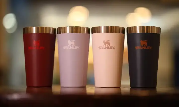 Shopping de São José distribui copos Stanley em compras na Semana dos Namorados