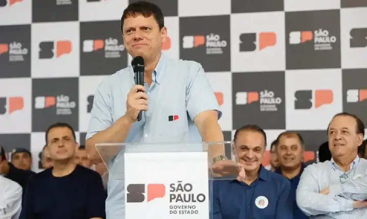 Tarcísio inaugura nova escola estadual em São José dos Campos com capacidade para 1,3 mil alunos