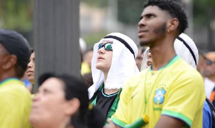Telões na Praça Afonso Pena vão transmitir jogo do Brasil na Copa em São José dos Campos