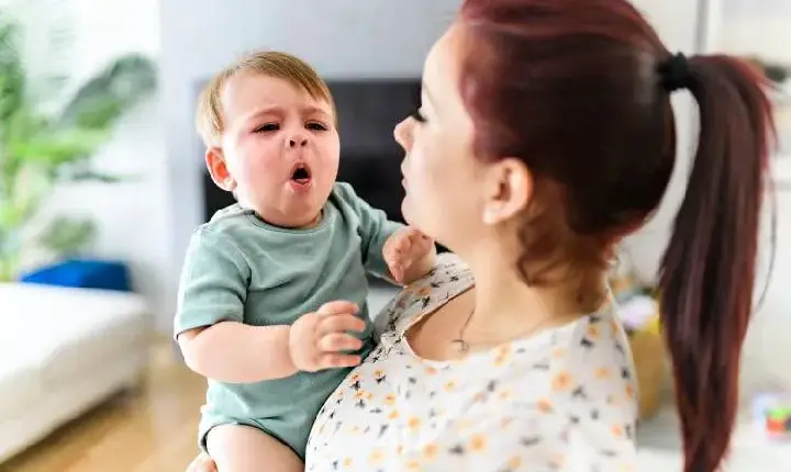 Tempo seco exige cuidados redobrados com bebês e idosos; veja o que fazer