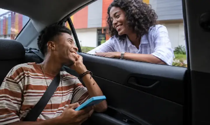 Uber libera vídeo ao vivo para pais acompanharem viagens de filhos adolescentes