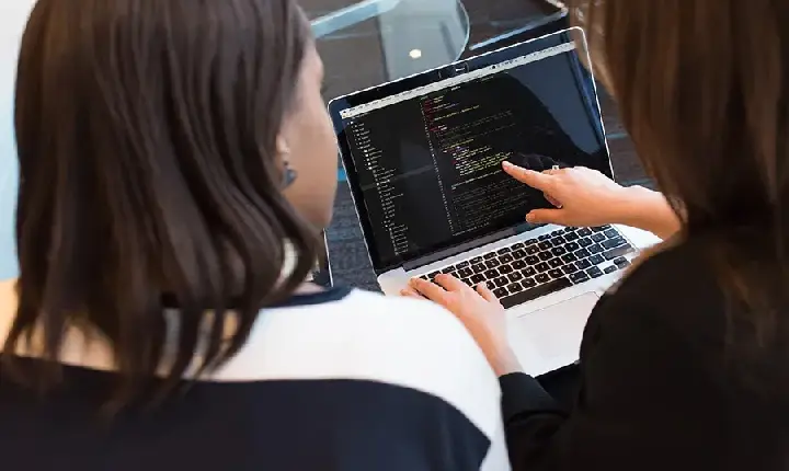 Veja como se inscrever para 300 vagas em cursos profissionalizantes online gratuitos em SP