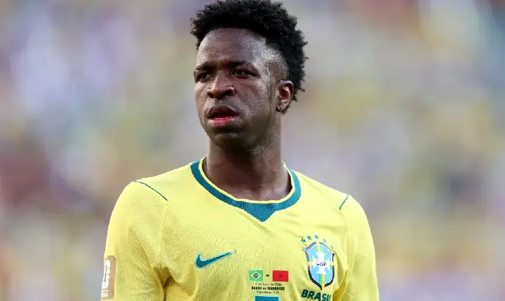 Vinícius Júnior admite atuação ruim do Brasil: 
