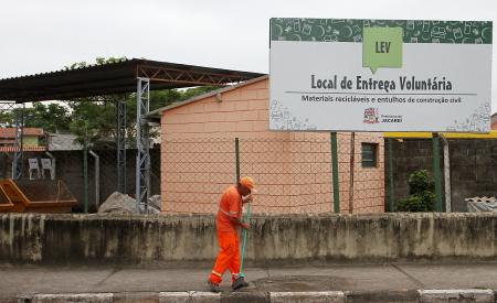 LEVs voltam a abrir aos domingos e feriados, em Jacareí