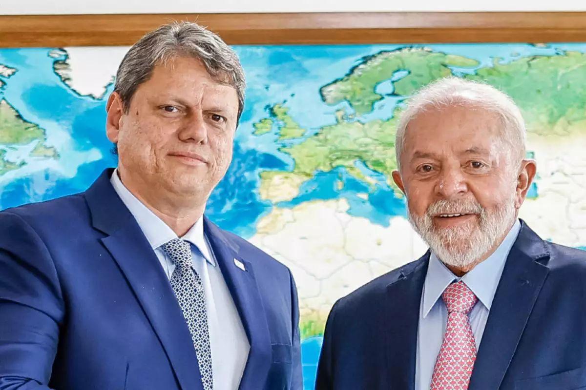Lula marca 46% para eleição de 2026 contra 40% de Tarcísio