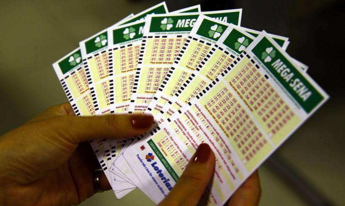 Mega-Sena 2721 acumula e premiação vai a R$ 40 milhões