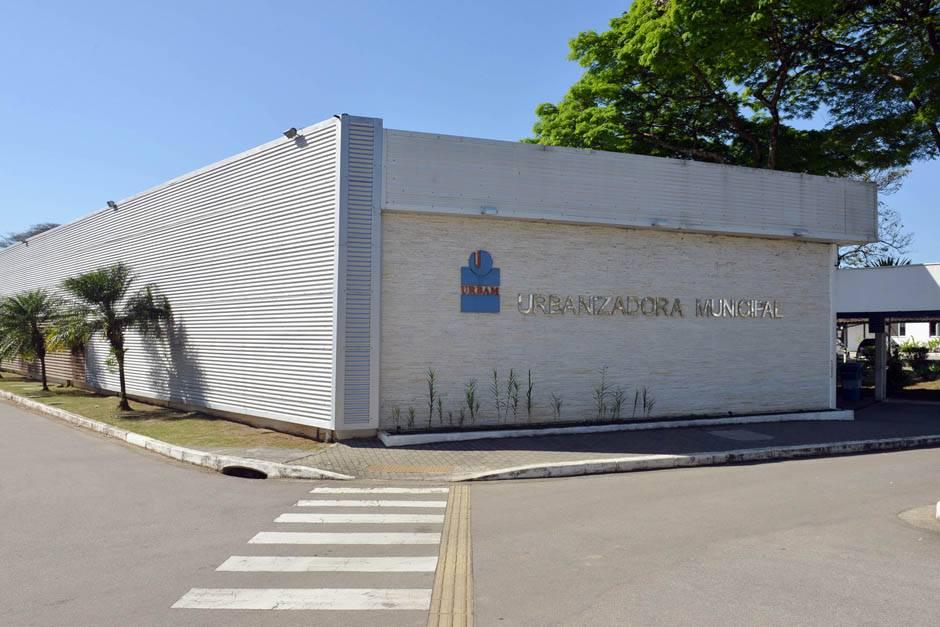 Urbam abre concurso com salário de R$ 1.376,38