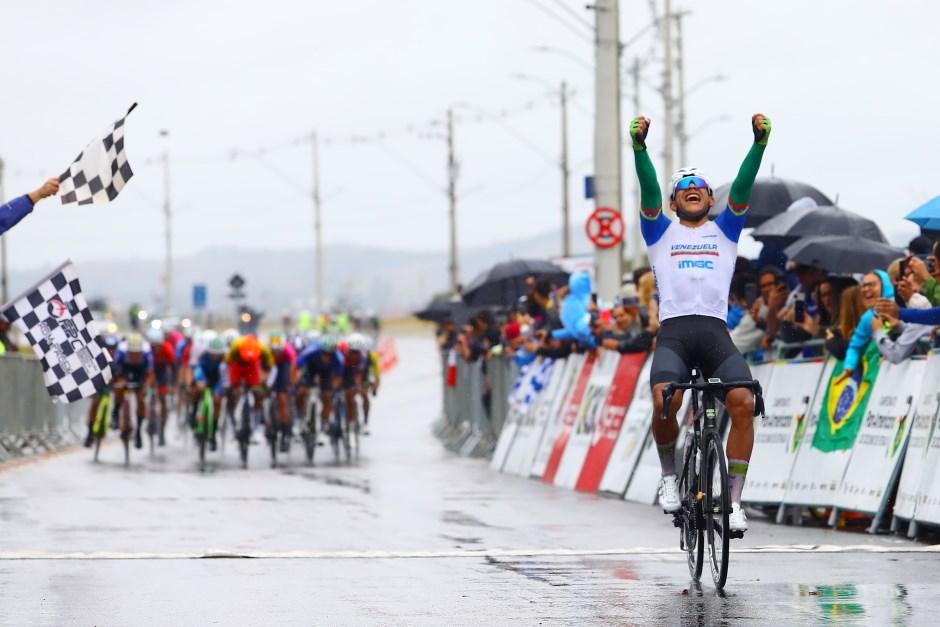 Venezuelano vence a última prova do Pan de Ciclismo em São José