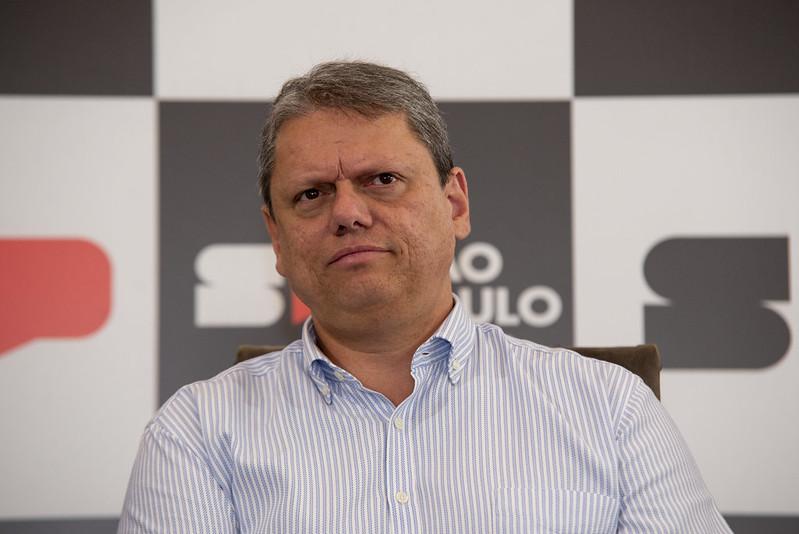 Tarcísio de Freitas muda domicílio eleitoral e não vai votar em São José dos Campos