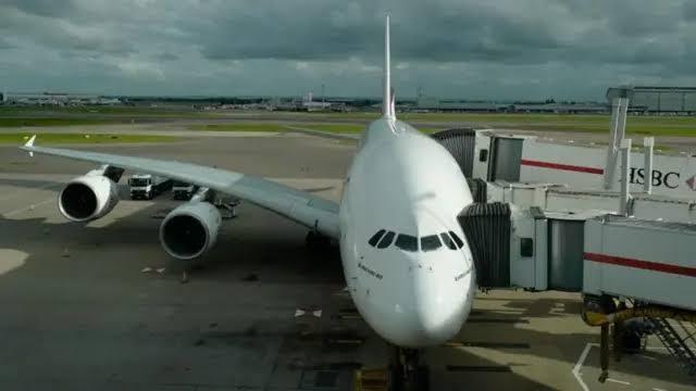 Apagão global paralisa aeroportos e bancos
