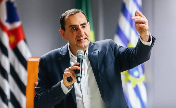 Justiça condena Anderson por propaganda irregular na campanha eleitoral em São José